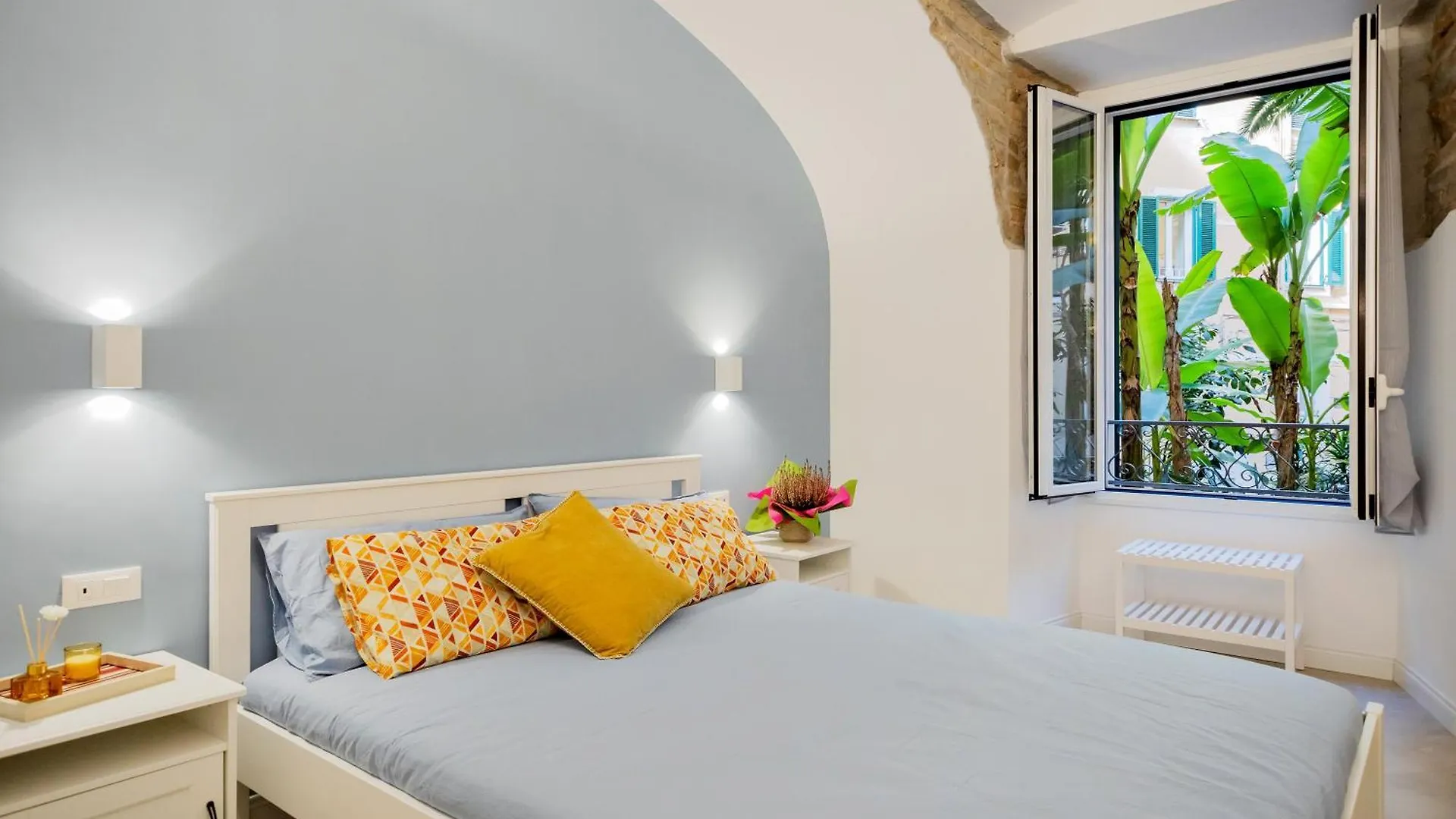 Live Roma - Chez Le Roi Luxury Apartment  Rome