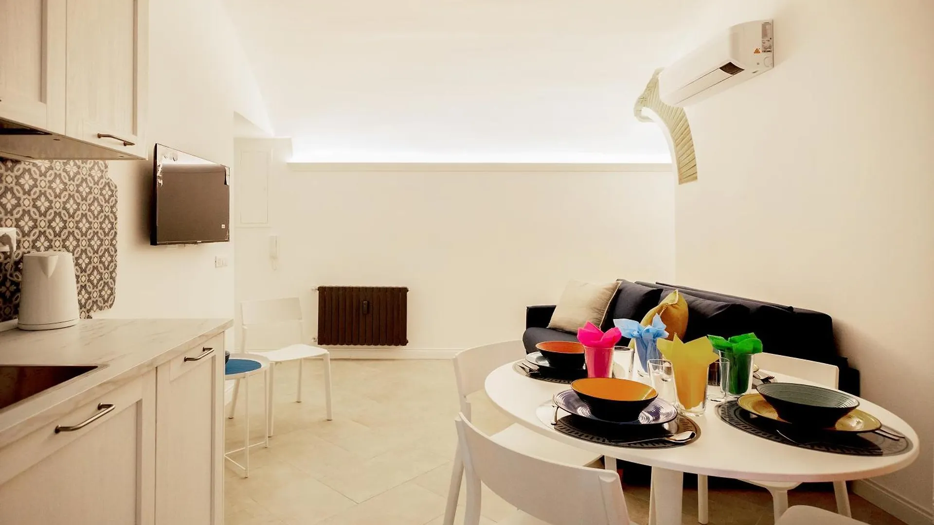 Live Roma - Chez Le Roi Luxury Apartment Itálie